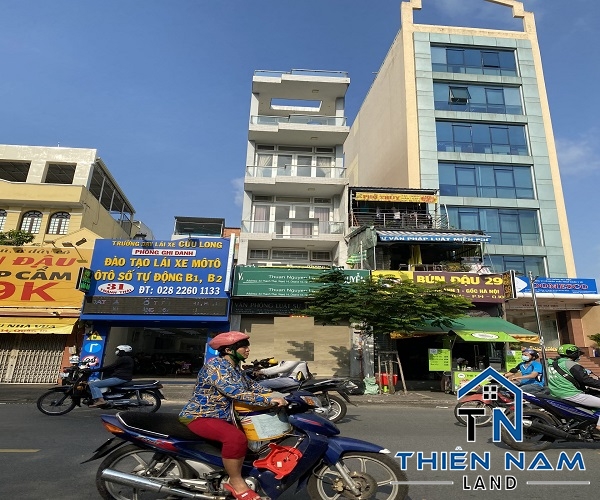 Cho thuê nhà mặt tiền Thành Thái, quận 10