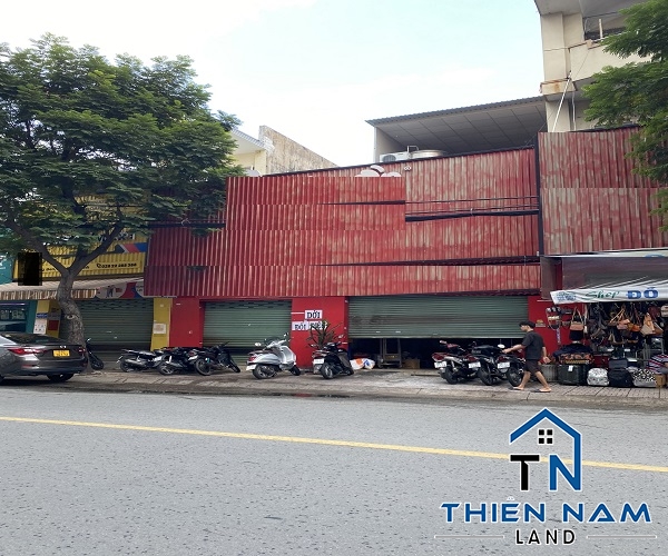 Cho thuê nhà 2 MẶT TIỀN đường Đồng Đen,Quận Tân Bình, NỞ HẬU 8.8M, Diện tích 295m2