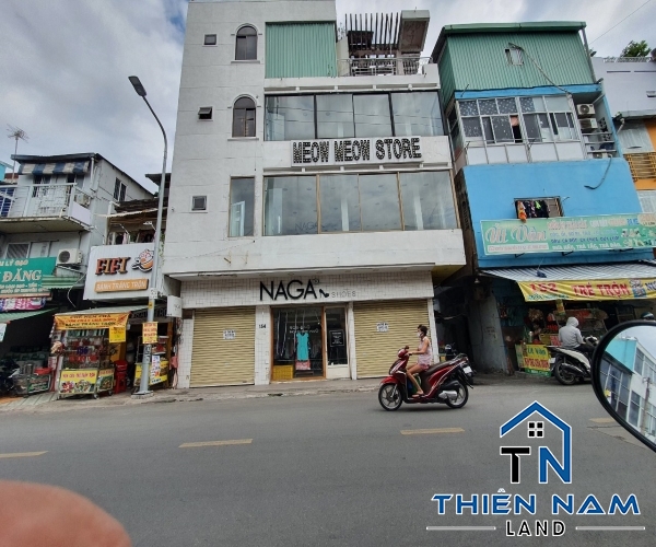 Cho thuê mặt bằng Nguyễn thượng Hiền Q3. khu vực kinh doanh tự do.