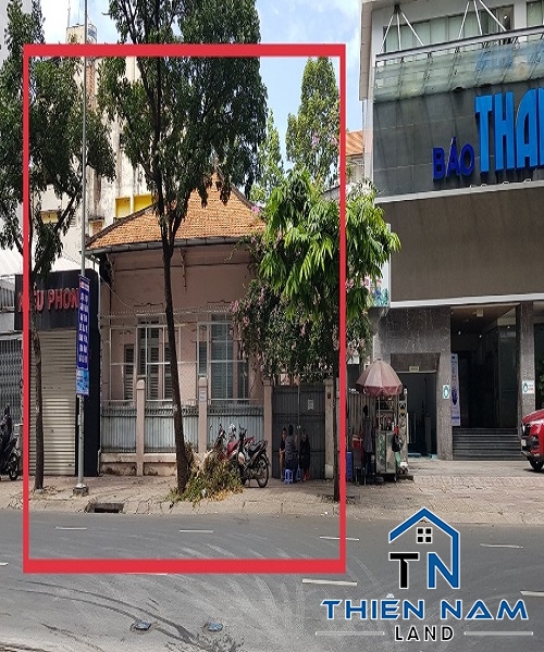 Cho thuê Biệt thự mặt tiền Nguyễn Đình Chiểu Q3. DT 350m2, kd tự do.
